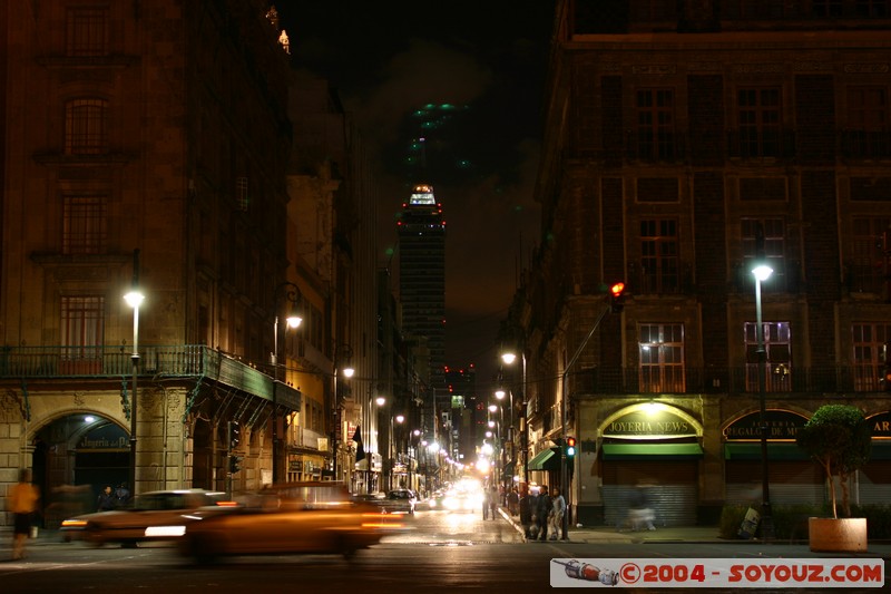 avenida 5 de Mayo
Mots-clés: Nuit