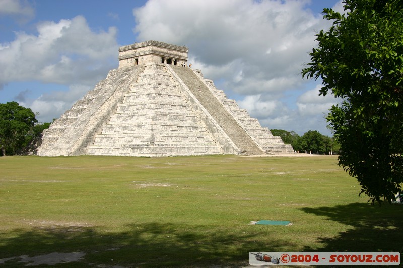 Chichen Itza - Castillo
Mots-clés: Ruines Maya patrimoine unesco