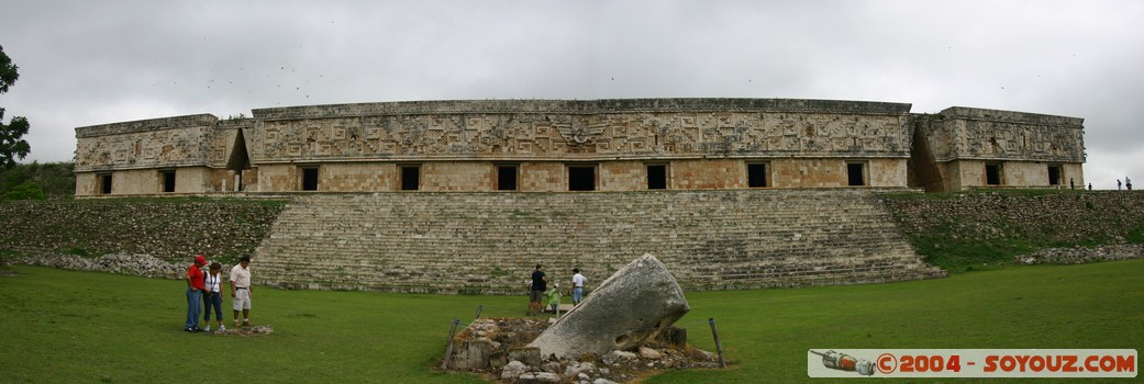Uxmal - Palacio del Gobernador - panorama
Mots-clés: Ruines Maya patrimoine unesco panorama