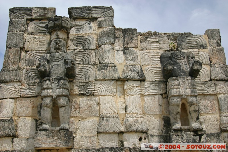 Kabah - Codz Poop (Palais des Masques)
Mots-clés: Ruines Maya
