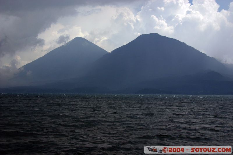 Volcan Atitlan et Toliman
