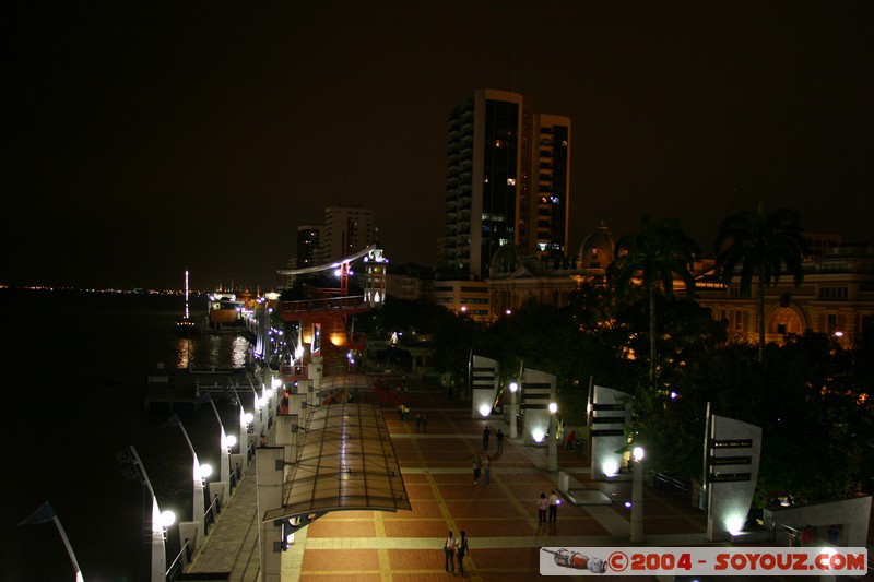 Guayaquil - Malecon 2000
Mots-clés: Ecuador Nuit