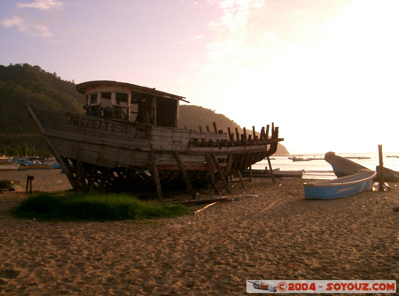Puerto Lopez - Joselito II
Mots-clés: Ecuador sunset bateau plage