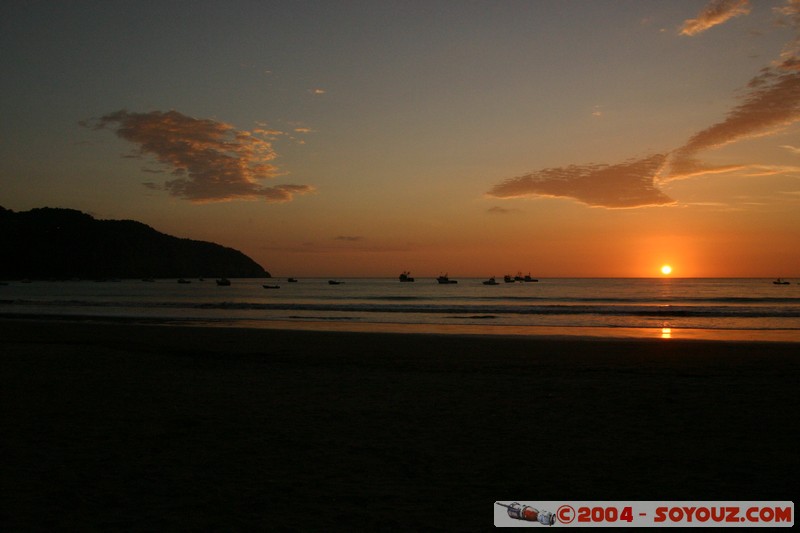 Puerto Lopez - Sunset on the sea
Mots-clés: Ecuador sunset plage
