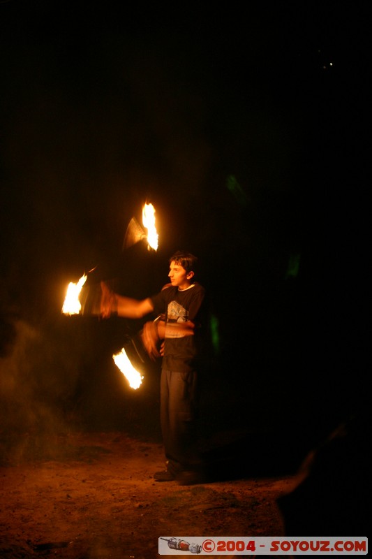 Banos - jongleurs de feux
Mots-clés: Ecuador Nuit