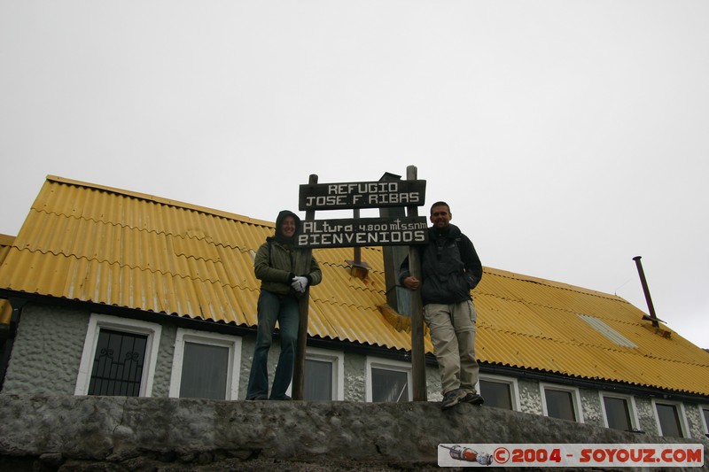 Cotopaxi - Reugio Jose Ribas (4800m) with Evy
Mots-clés: Ecuador volcan