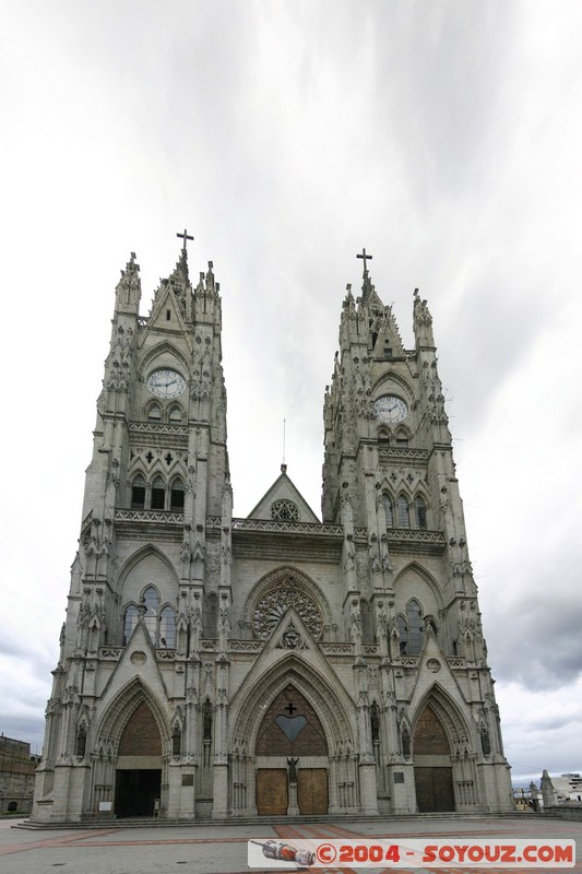 Quito - Basilica del Sagrado Voto Nacional
Mots-clés: Ecuador Eglise