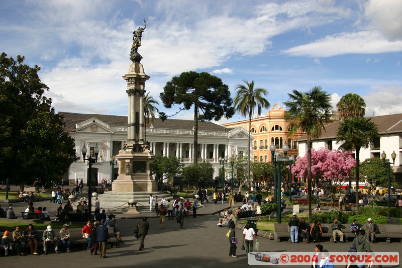 Quito - Plaza Grande - Monumento de la Independencia
Mots-clés: Ecuador patrimoine unesco