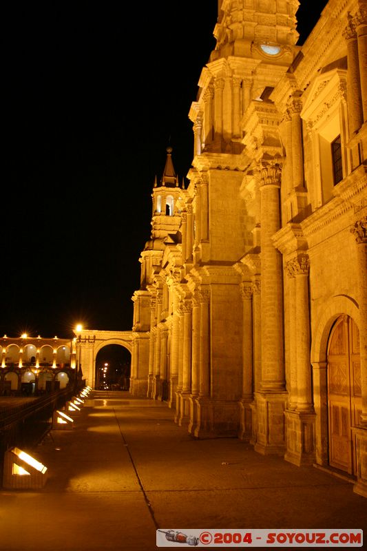 Arequipa - Catedral
Mots-clés: peru Nuit Eglise