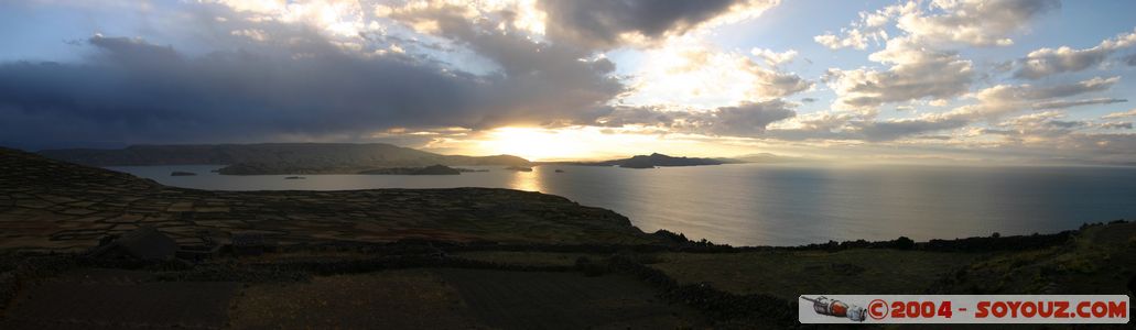 Lago Titicaca - Isla Amantani - Sunset - panorama
Stitched Panorama
Mots-clés: peru sunset Lac panorama