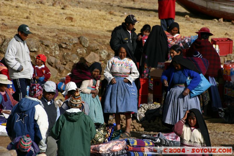 Lago Titicaca - Isla Amantani - Mercado
Mots-clés: peru Marche personnes Folklore