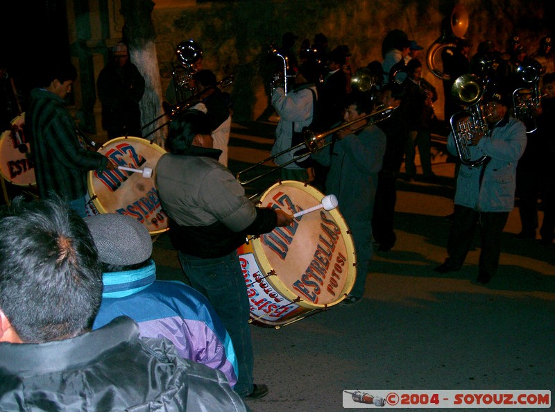 Potosi - Carnaval - Diez Estrellas
Mots-clés: Nuit carnaval