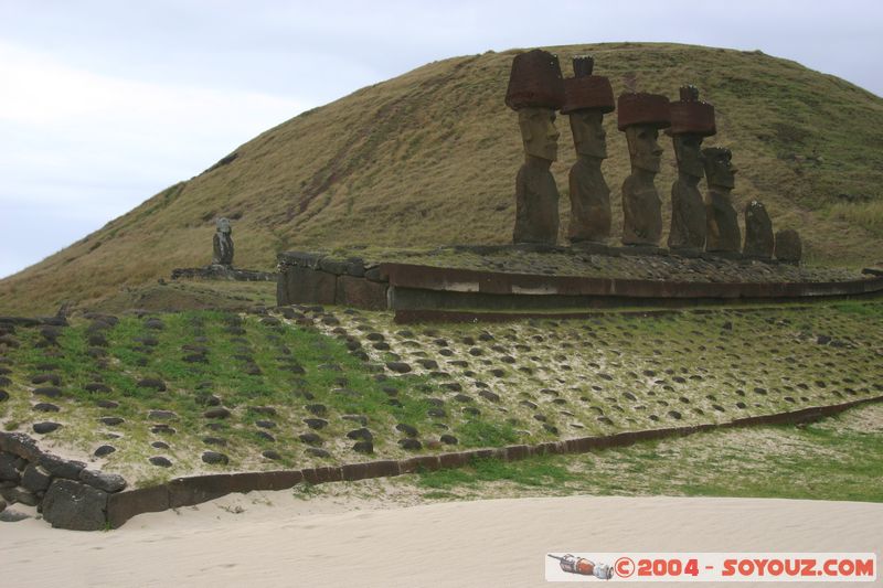Ile de Paques - Anakena - Ahu Nau Nau
Mots-clés: chile Ile de Paques Easter Island patrimoine unesco Moai animiste sculpture