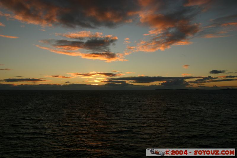 Canales Patagonicos - Coucher de Soleil
Mots-clés: chile sunset