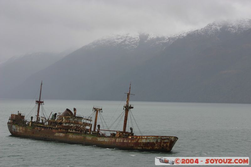 Canales Patagonicos - Epave
Mots-clés: chile bateau Ruines Neige