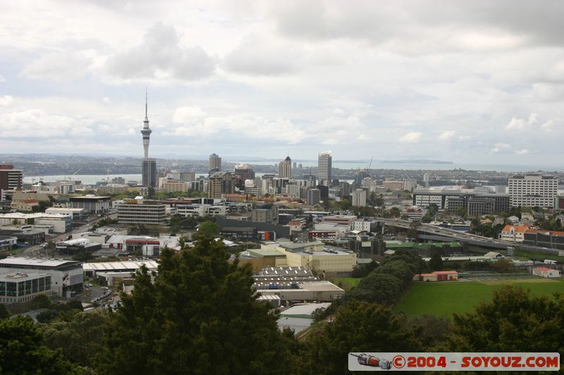 Auckland from Mount Eden Domain
Mots-clés: New Zealand North Island Auckland Sky Tower coast to coast