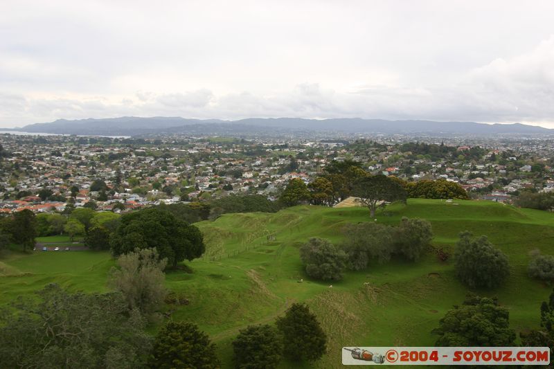 Auckland from One Tree Hill Domain
Mots-clés: New Zealand North Island coast to coast volcan