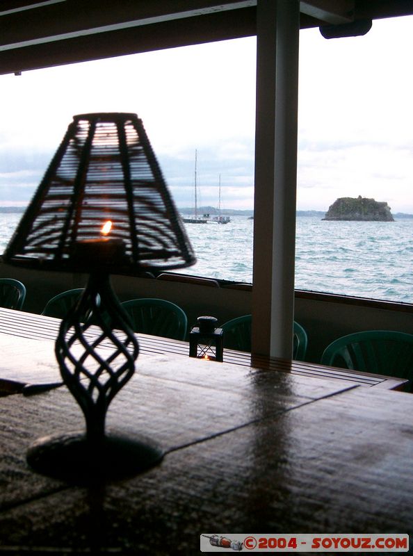 Bay of Islands - Candle light
Mots-clés: New Zealand North Island Insolite