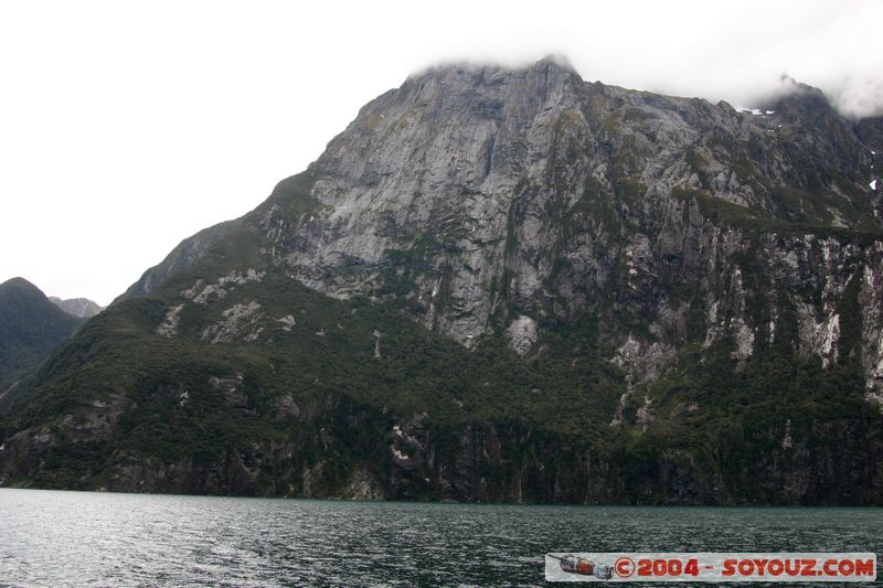 Milford Sound
Mots-clés: New Zealand South Island patrimoine unesco Montagne
