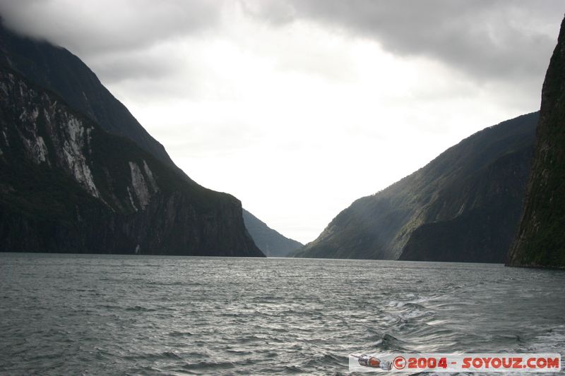 Milford Sound
Mots-clés: New Zealand South Island patrimoine unesco Montagne
