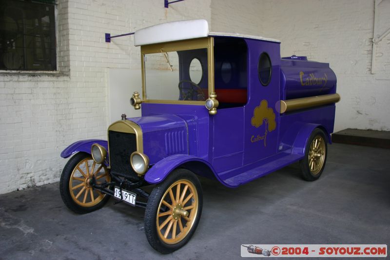 Dunedin - Cadbury's World - Old delivery car
Mots-clés: New Zealand South Island voiture