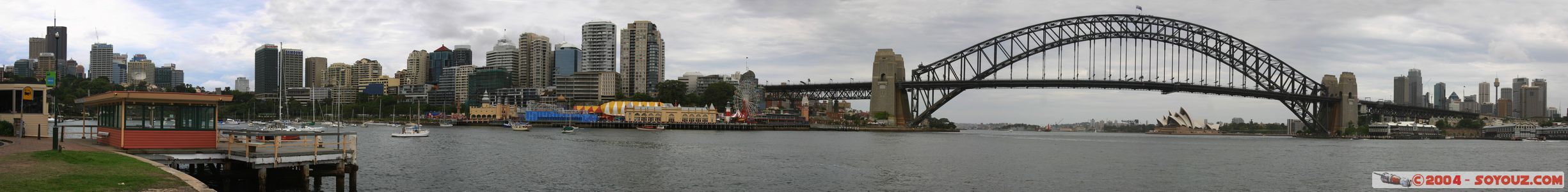 panorama of North Sydney and Harbour Bridge
Mots-clés: panorama