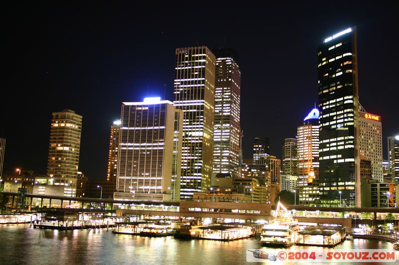 Sydney by Night - Circular quay
Mots-clés: Nuit