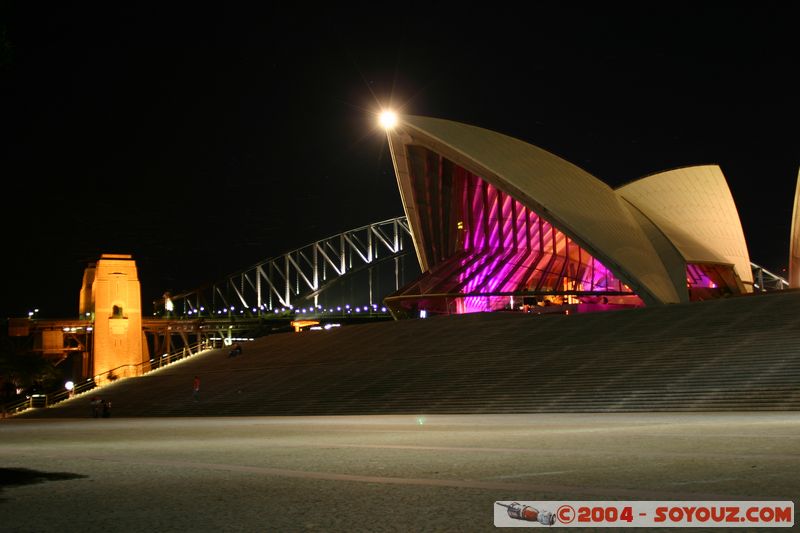 Sydney by Night - Opera House
Mots-clés: Nuit patrimoine unesco Opera House