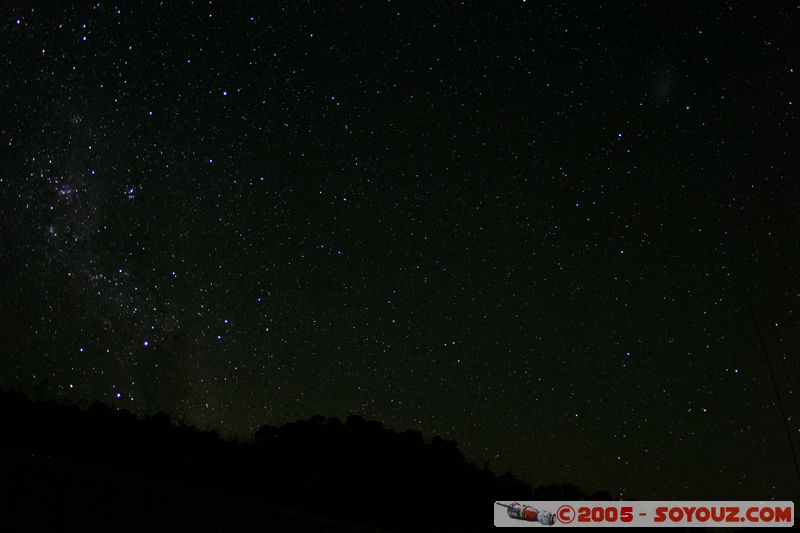 Cowra - Southern Cross rising
Mots-clés: Astronomie Nuit Etoiles