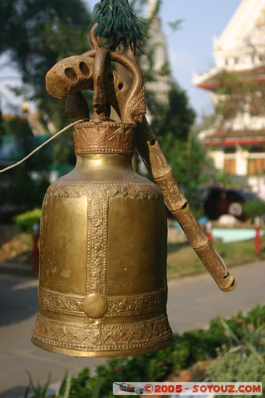 Bangkok - Wat Arun (Temple of the Dawn) - Bell
Mots-clés: thailand Boudhiste