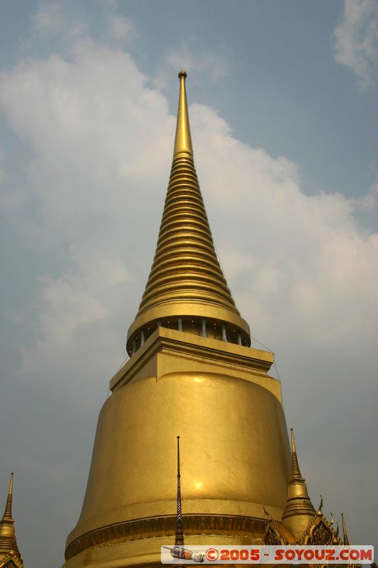Bangkok - Wat Phra Kaew - Phra Sri Rattana Chedi
Mots-clés: thailand Boudhiste