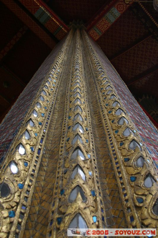 Bangkok - Wat Phra Kaew - Ubosot containig the Emerald Buddha
Mots-clés: thailand Boudhiste