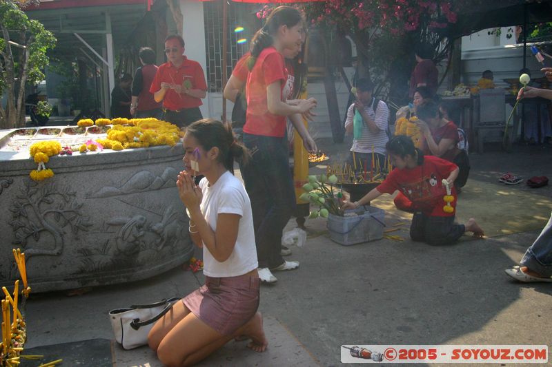 Bangkok - Wat Chana Songkhram
Mots-clés: thailand Boudhiste personnes