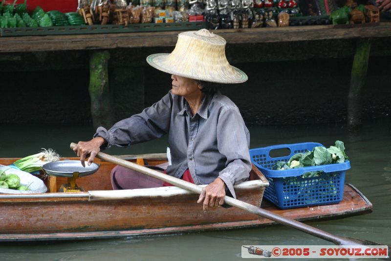 Damnoen Saduak - Marche Flottant
Mots-clés: thailand Marche personnes bateau floating market