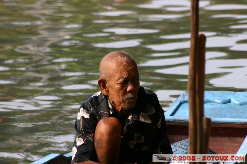 Damnoen Saduak - Marche Flottant
Mots-clés: thailand Marche personnes floating market