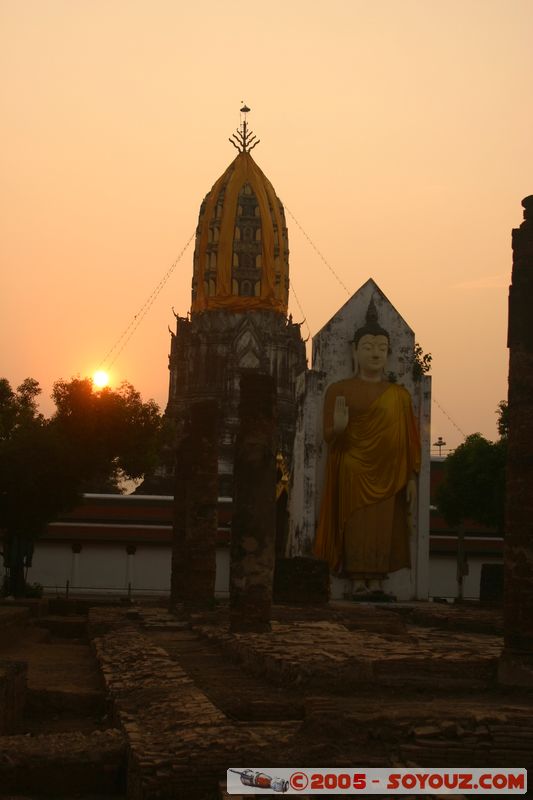 Phitsanulok - Wat Yai - Sunset
Mots-clés: thailand sunset Boudhiste