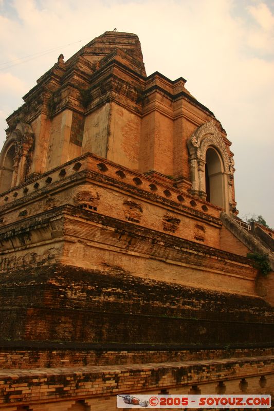 Chiang Mai - Wat Chedi Luang
Mots-clés: thailand Ruines Boudhiste sunset
