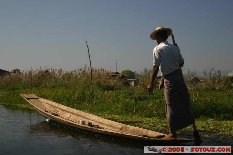 Inle lake - Lingin
Mots-clés: myanmar Burma Birmanie bateau Lac personnes
