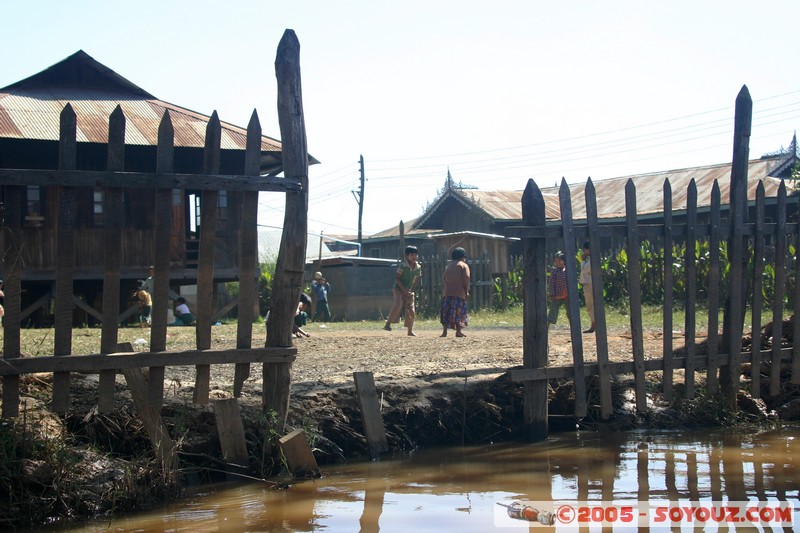 Inle lake - Yetha - ecole
Mots-clés: myanmar Burma Birmanie Lac