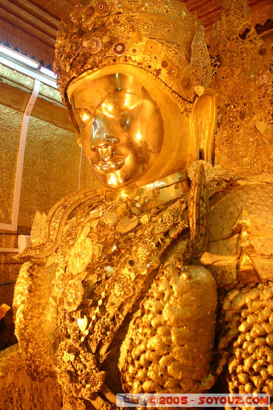 Mandalay - Mahamuni Paya - Buddha
Mots-clés: myanmar Burma Birmanie Pagode