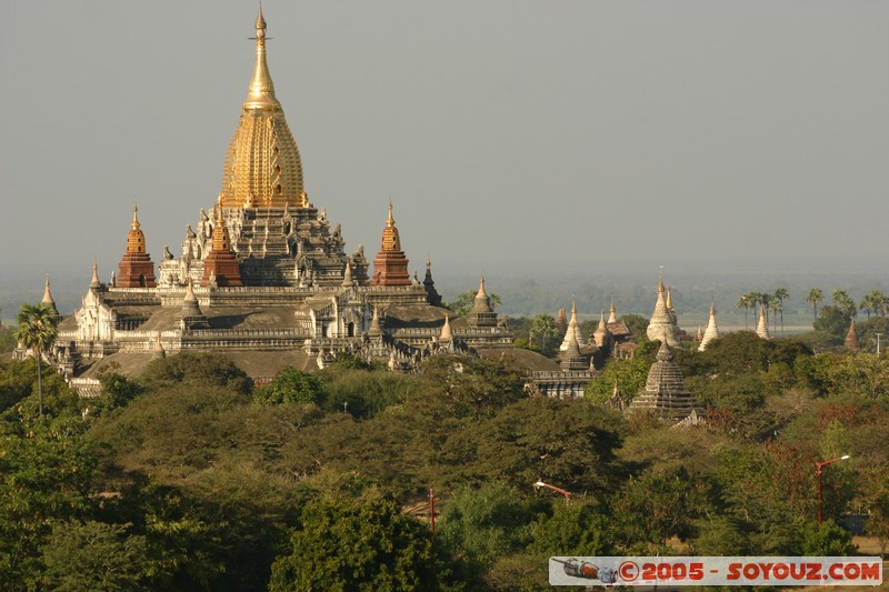 Bagan -  Ananda Pahto
Mots-clés: myanmar Burma Birmanie Ruines Pagode
