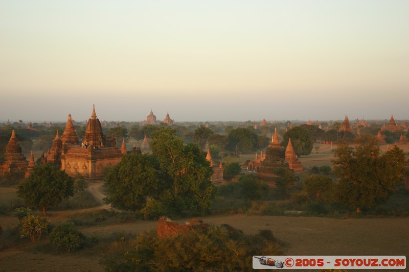Sunset on Bagan
Mots-clés: myanmar Burma Birmanie sunset Ruines Pagode