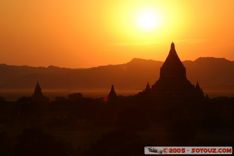 Bagan - Mingala-zedi
Mots-clés: myanmar Burma Birmanie sunset Ruines Pagode