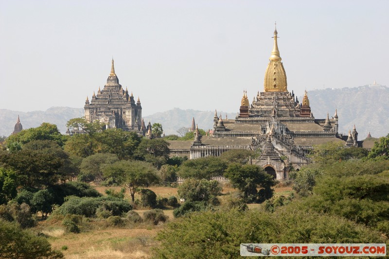 Bagan - That-byin-nyu Pahto and Ananda Pahto
Mots-clés: myanmar Burma Birmanie Ruines Pagode