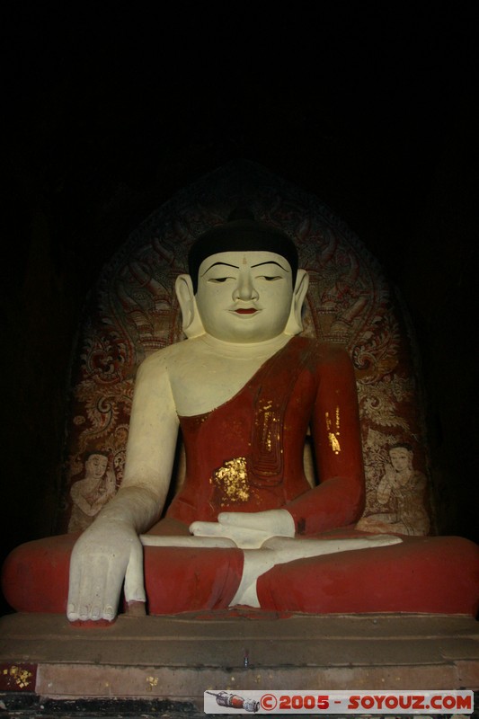 Bagan - Dhamma-yan-gyi Pahto
Mots-clés: myanmar Burma Birmanie Ruines Pagode Buddha