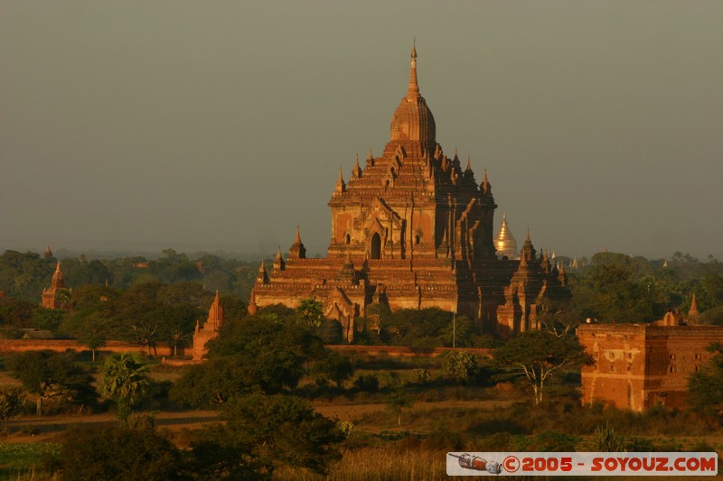 Bagan - Su-la-ma-ni Pahto
Mots-clés: myanmar Burma Birmanie sunset Ruines Pagode