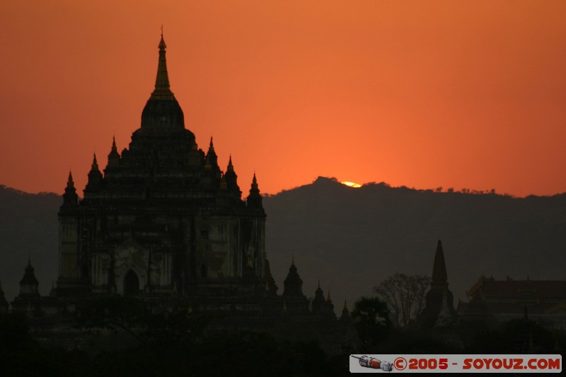 Bagan - That-byin-nyu Pahto
Mots-clés: myanmar Burma Birmanie sunset Ruines Pagode