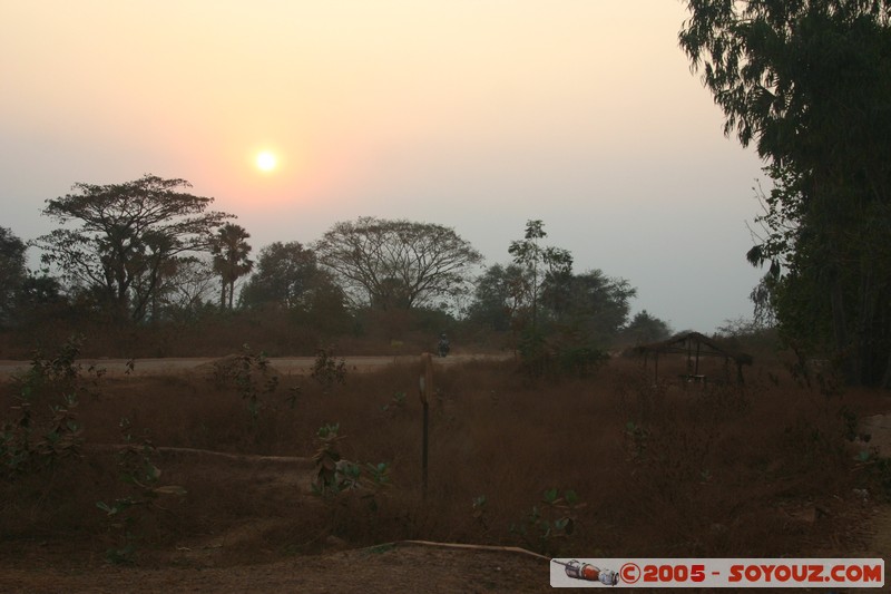 Quelque part au Cambodge
Mots-clés: sunset