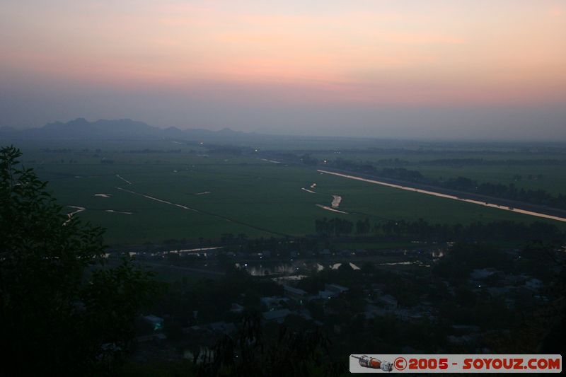 Chau Doc - Nui Sam
Mots-clés: Vietnam sunset