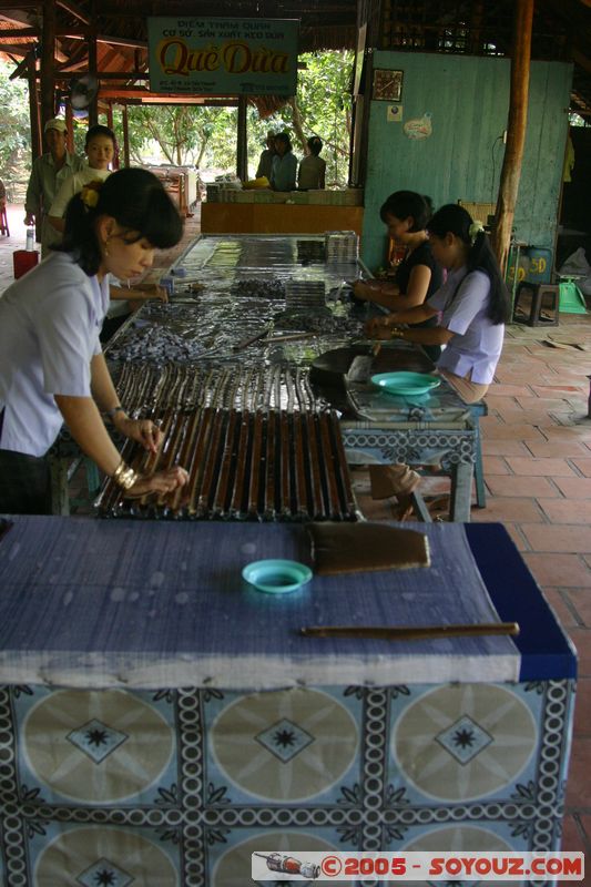 My Tho - Phong Phu Coconut Candy workshop
Mots-clés: Vietnam usine